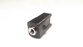 volvo-xc90-zlacze-audio-aux-30657961-oe