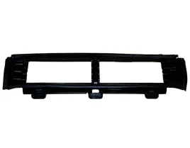 volvo-xc60-ii-wlot-dolna-kierownica-powietrza-oe-32227933