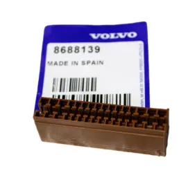 volvo-c30-s60-s80-v70-xc90-kostka-zlacze-cem-brazowa-32-pin-oe-8688139