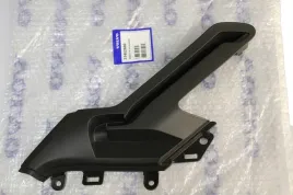 volvo-v60-ii-lewa-prowadnica-szyna-polki-rolety-bagaznika-oe-31462680