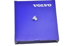 volvo-v50-spinka-klips-mocowanie-relingu-dachowego