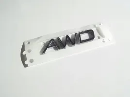 volvo-awd-emblemat-na-tylna-klape-9157130-oe