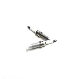 volvo-s60-v60-s80-s90-v90-20-swiece-zaplonowe-oe-31673604