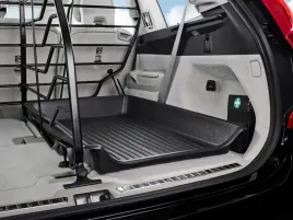 volvo-v90-ii-wykladzina-mata-pies-bagaznik-klatka