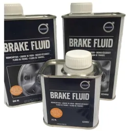 volvo-oryginal-plyn-hamulcowy-dot4-185l-oe-32214957-32214958