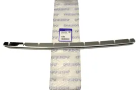 volvo-xc90-listwa-chrom-w-srodkowe-kratke-zderzaka-30635599