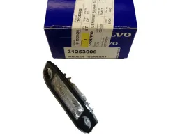 volvo-c70-s80-lampka-podsw-tablicy-rejestrac-oe-31253006