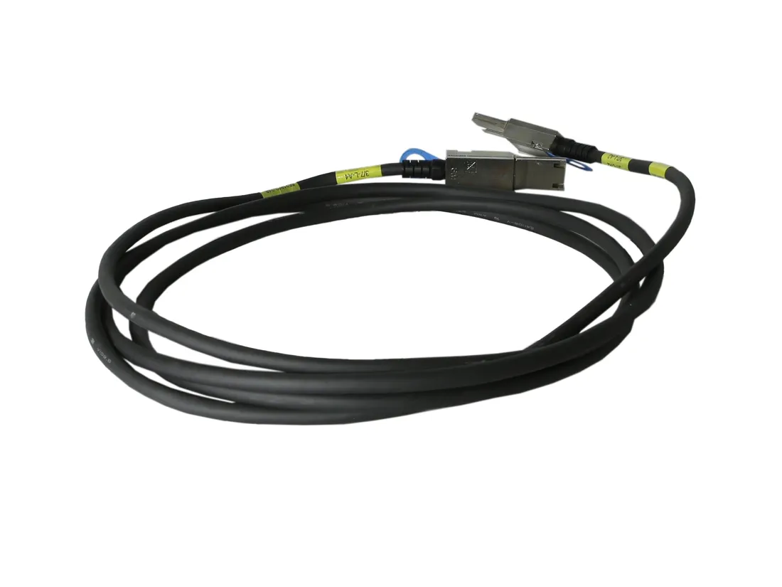 kabel-sas-hitachi-3-metry-5521803-239