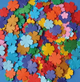papier-wielokolorowy-w-ksztalcie-kwiatow-diy-prace-plastyczne-plastyka