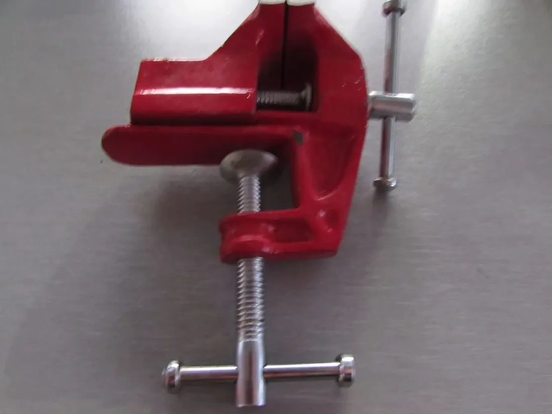 beast-imadlo-stolowe-50-mm