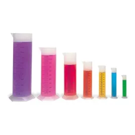 cylindry-do-odmierzania-pojemnosci-do-zabawy-do-nauki-do-szkoly