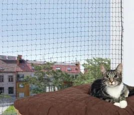 trixie-siatka-ochronna-na-balkon-dla-kota-8x3m-czarna