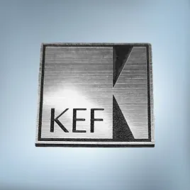 emblemat-kef-srebrna-z-ramka-40x40mm-naklejka-logo-znaczek-symbol