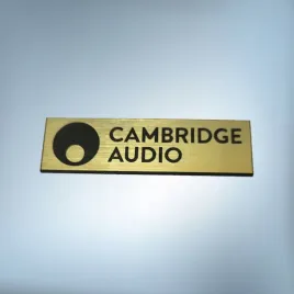 emblemat-naklejka-cambridge-audio-zlota-70x20mm-logo-znaczek