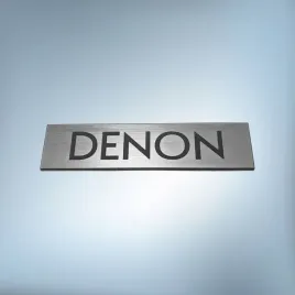 emblemat-naklejka-denon-srebrna-68x16mm-logo-znaczek
