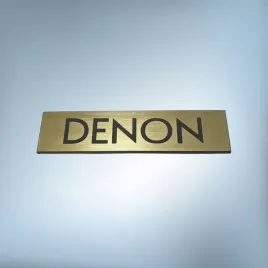 emblemat-naklejka-denon-zlota-68x16mm-logo-znaczek