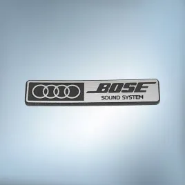 emblemat-naklejka-bose-audi-sound-system-srebrna-80x16mm-logo