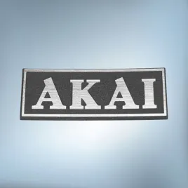 greatergreatergreater-akai-40x15mm-srebrny2-emblemat-naklejka-logo-nalepka-sticker-zamiennik