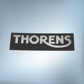 greatergreatergreater-emblemat-thorens-60x18mm-czarno-srebrna-naklejka-logo-znaczek-symbol
