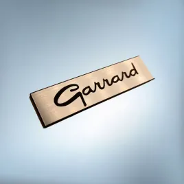 greatergreatergreater-emblemat-garrard-50x12mm-srebrny-naklejka-logo-znaczek-symbol-sticker