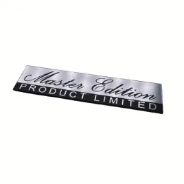 greatergreatergreater-master-edition-47x12mm-srebrny-emblemat-naklejka-logo-znaczek-limited