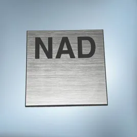 greatergreatergreater-nad-20x20mm-srebrny-emblemat-naklejka-logo-symbol-nalepka-sticker