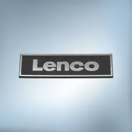 greatergreatergreater-lenco-35x10mm-czarno-srebrny-emblemat-naklejka-logo-znaczek-symbol
