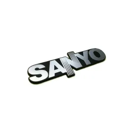 greatergreatergreater-sanyo-60x20mm-srebrny-emblemat-naklejka-logo-znaczek-nalepka-zamiennik