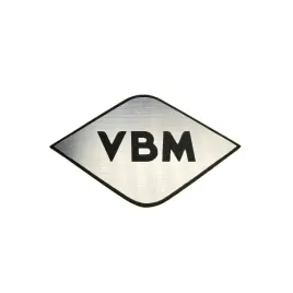 greatergreatergreater-vbm-60x37mm-srebrny-emblemat-naklejka-logo-znaczek-nalepka-zamiennik