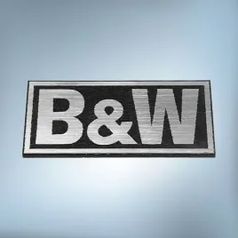 emblemat-bowers-and-wilkins-bandw-srebrno-czarna-39x17mm-naklejka-logo-znaczek