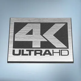 emblemat-naklejka-4k-ultra-hd-srebrna-rew-20x16-mm