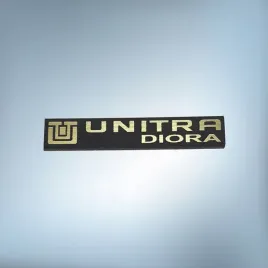unitra-diora-34x6mm-zloty-emblemat-zamiennik-naklejka-logo-znaczek-nalepka