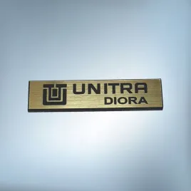 unitra-diora-37x9mm-zloty-emblemat-zamiennik-naklejka-logo-znaczek-nalepka