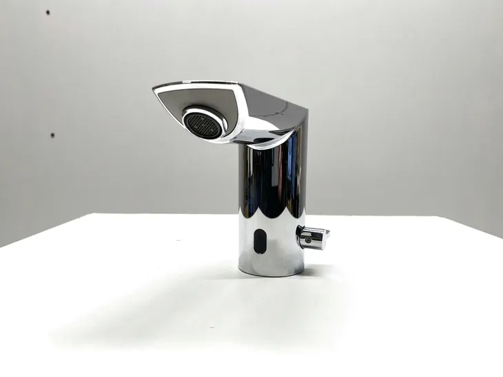 bateria-grohe-bau-cosmopolitan-e-36453000-chrom-stan-powystawowy-linia-bau-cosmopolitan-e