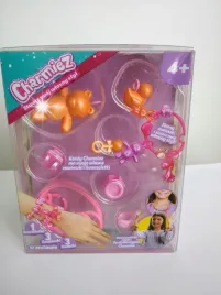 charmiez-mini-laleczka-z-akcesoriami-bransoletka-quinn