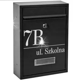 skrzynka-pocztowa-na-listy-czarna-wzor-napis-skrzynka-z-adresem-na-listy