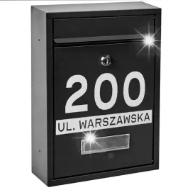 skrzynka-pocztowa-na-listy-czarna-wzor-napis-skrzynka-z-adresem-na-listy