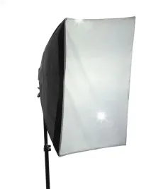 softbox-40x40cm-na-zarowke-swiatla-stalego-e27-mf