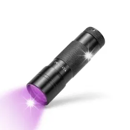 latarka-uv-ultraviolet-led-aluminiowa-bateryjna-poreczna-wytrzymala-395nm