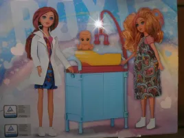 elefun-lalka-roxie-mama-u-ginekologa-akcesoria