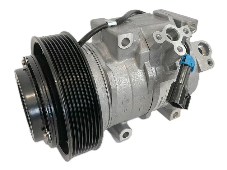 KOMPRESOR KLIMATYZACJI JOHN DEERE MC447280-2000 / RE326205