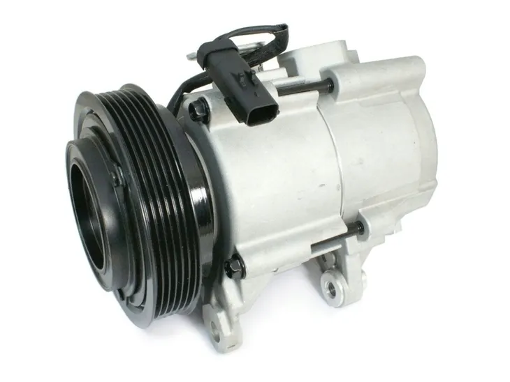KOMPRESOR KLIMATYZACJI JEEP CHEROKEE 3.7 01.08- 55111400AA