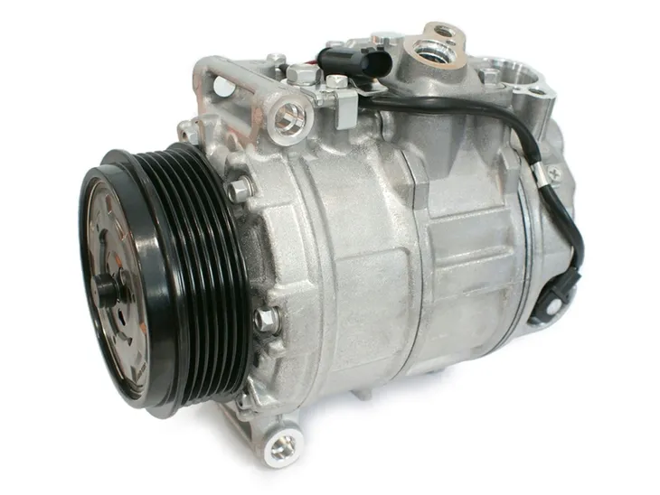 KOMPRESOR KLIMATYZACJI MERCEDES S211 7SEU17C DENSO A0012301811 / A001230581