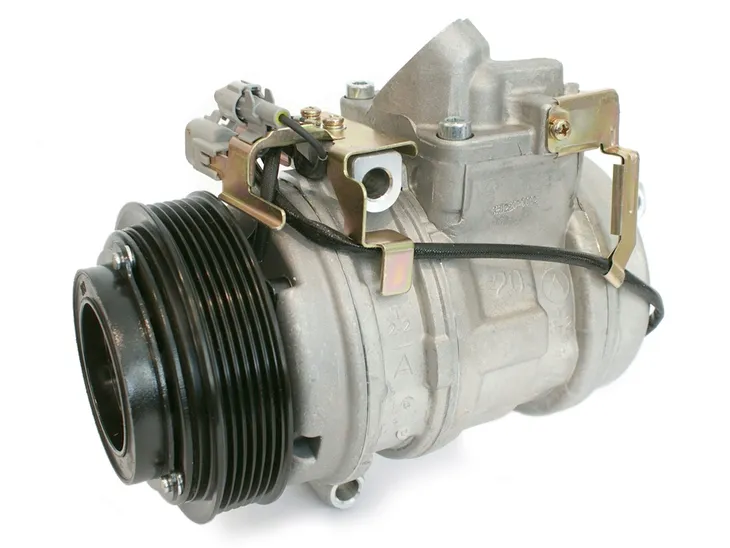 KOMPRESOR KLIMATYZACJI TOYOTA LAND CRUISER 4.7L 88310-60851