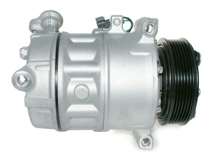 KOMPRESOR KLIMATYZACJI FORD FOCUS III 1.6 TDCI 8V6N-19D629-AA