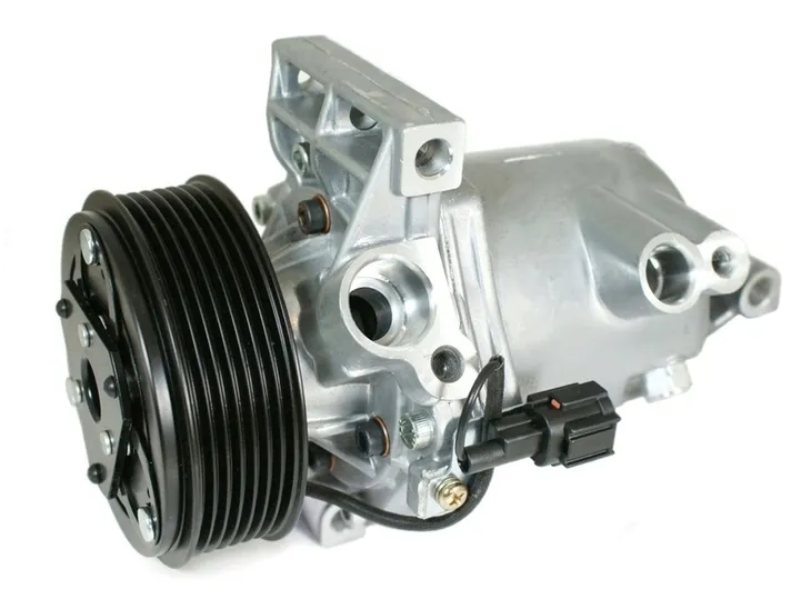 KOMPRESOR KLIMATYZACJI NISSAN JUKE 1.6 92600-1HC2D 92600-3RJ0A 92600-1KA1B