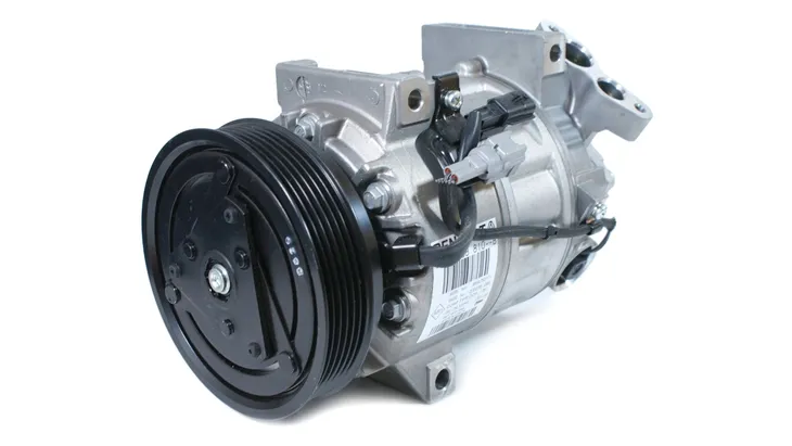 KOMPRESOR KLIMATYZACJI RENAULT 8200898810 / 8200898810--B
