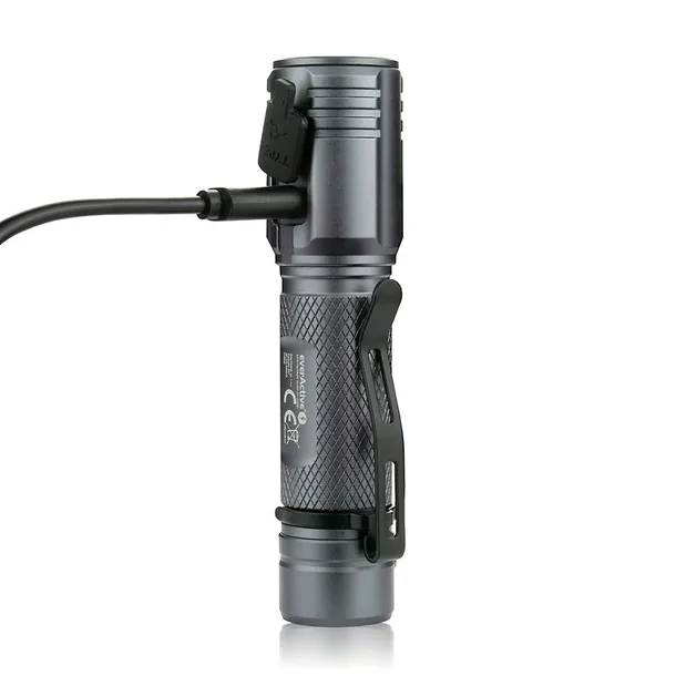 latarka-klasyczna-everactive-2000-lm-led-klasa-wodoszczelnosci-ipx-6