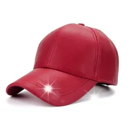 czapka-z-daszkiem-skorkowa-damska-cz12bor