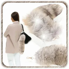 brelok-zawieszka-puchaty-ogon-breloczek-wilk-lis-futrzak-ozdoba-kluczy-45cm